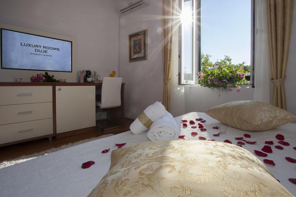 Luxury Rooms Duje Split Exterior foto